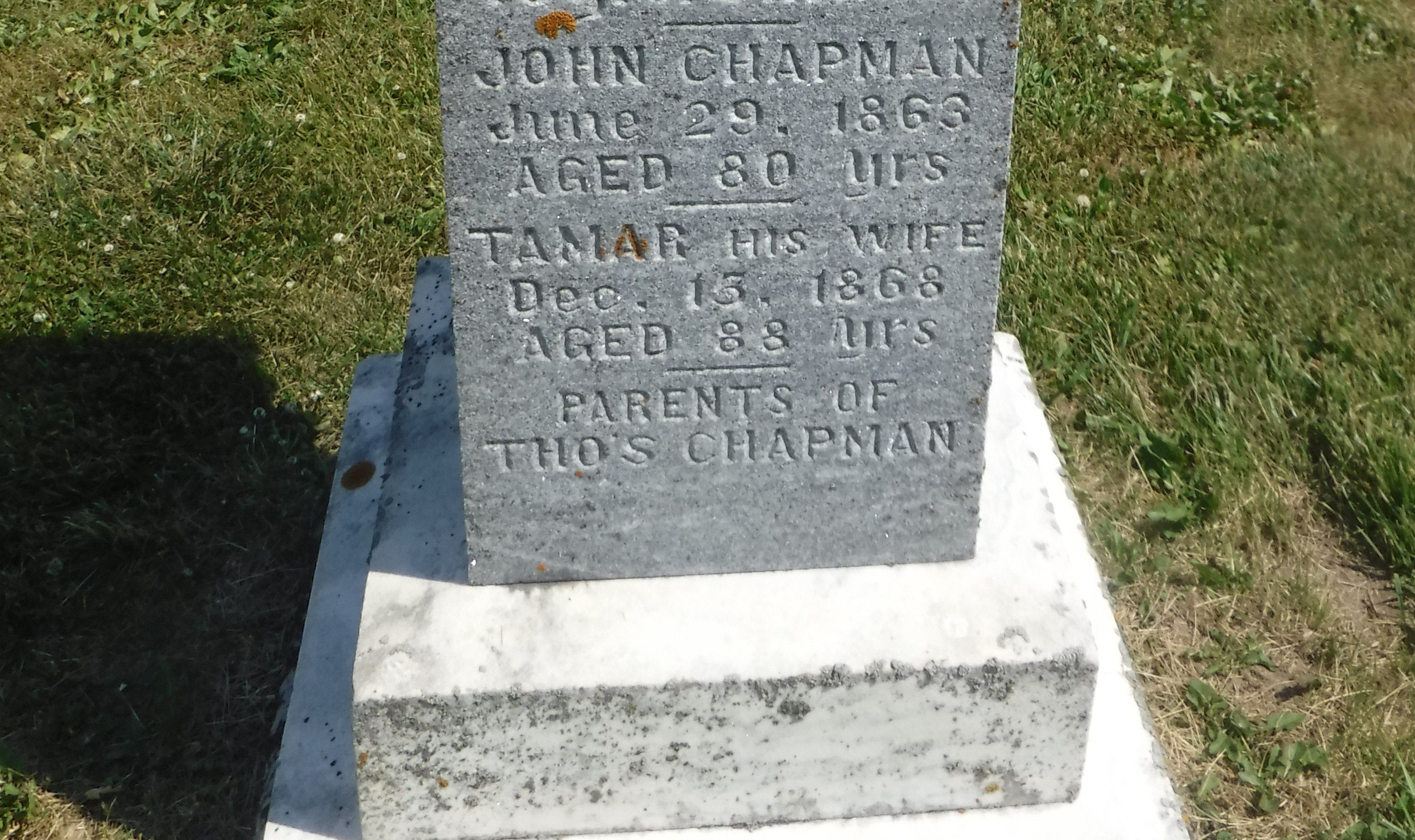 Gravestone photo of John and Tamar Chapman, parents of Thomas Chapman